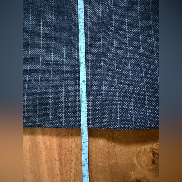 MaxMara Charcoal Pinstripe Pencil Skirt 95%Virgin Wool - Picture 14 of 14